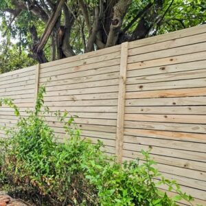 wooden_screen